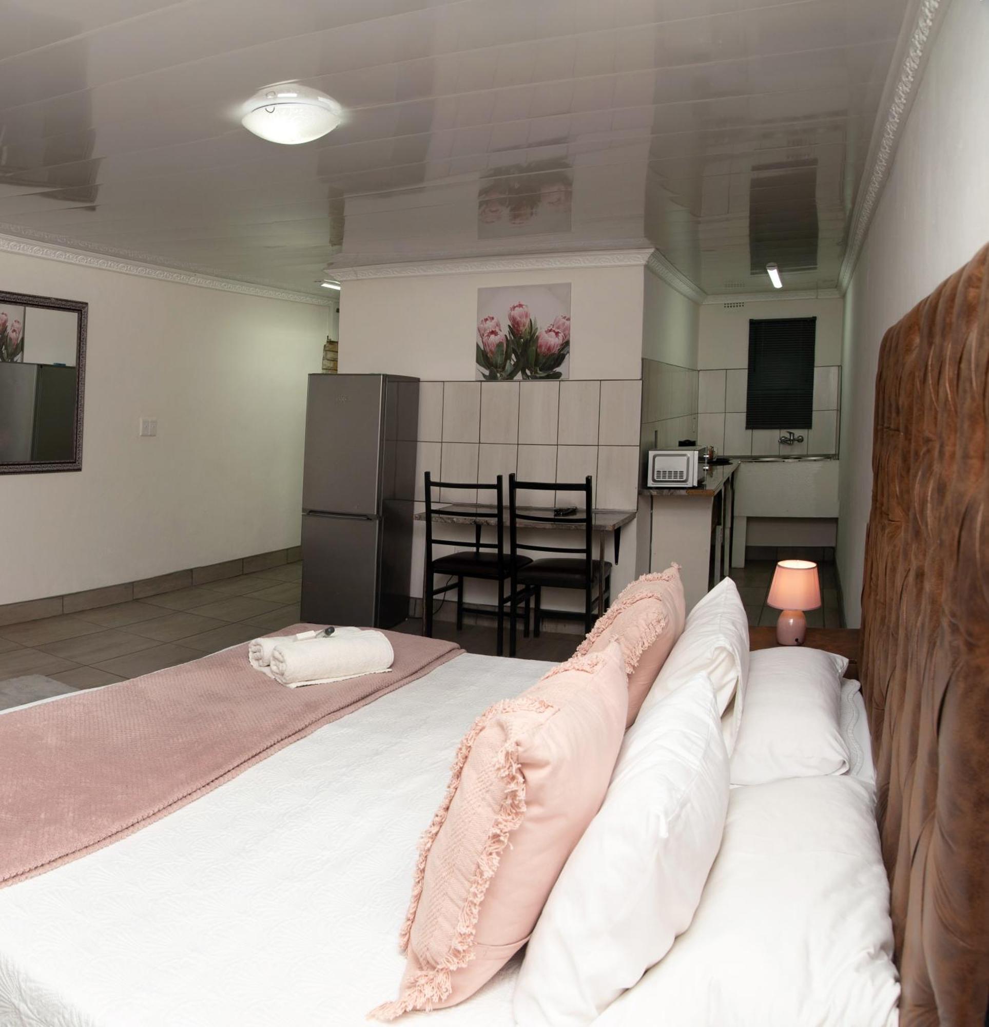 Bed and Breakfast Gold Guest & Conference Welkom Exterior foto